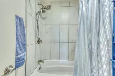 Bath - 425 W Laurel, Salinas, CA 93906 photo 1 of 2