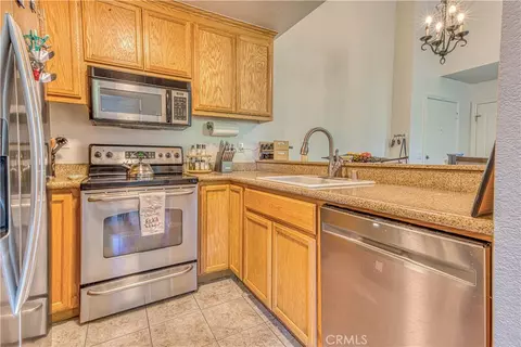 Kitchen - 425 W Laurel, Salinas, CA 93906 photo 1 of 3