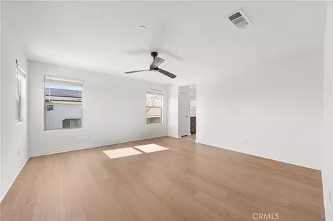Living - 774 Green Ct, Perris, CA 92571 photo 6 of 7