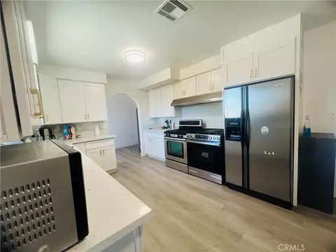 Kitchen - 556 W Campus Vw, Riverside, CA 92507 photo 3 of 3