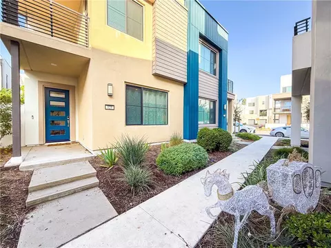 Exterior - 121 Novel, Irvine, CA 92618 photo 2 of 7
