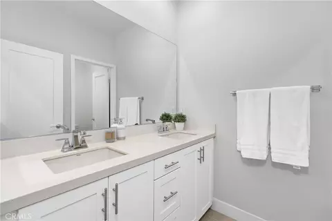 Bath - 121 Novel, Irvine, CA 92618 photo 2 of 5