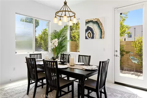 Dining - 129 Terrapin, Irvine, CA 92618 photo 3 of 4