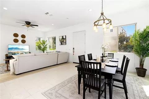 Dining - 129 Terrapin, Irvine, CA 92618 photo 4 of 4