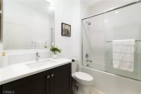 Bath - 129 Terrapin, Irvine, CA 92618 photo 4 of 4