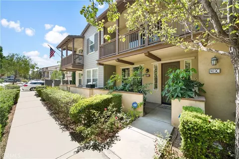 905 N Purple Sage Dr #B, Azusa, CA 91702