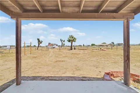 Exterior - 13451 Sonora Rd, Phelan, CA 92371 photo 3 of 8