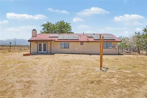 Exterior - 13451 Sonora Rd, Phelan, CA 92371 photo 4 of 8