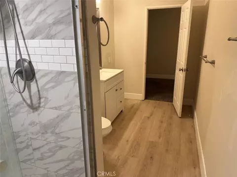 Bath - 4008 Mt Vernon, Riverside, CA 92507 photo 2 of 2