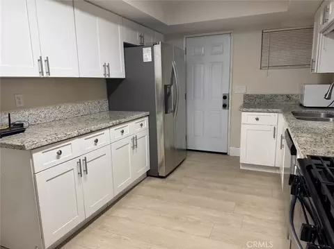 Kitchen - 4008 Mt Vernon, Riverside, CA 92507 photo 2 of 2