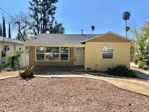1498 E Topeka, Pasadena, CA 91104