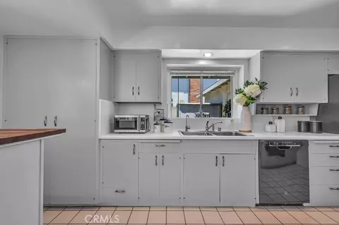 Kitchen - 2221 S 4th Ave, Arcadia, CA 91006 photo 1 of 3