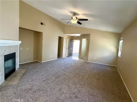 13579 Winewood, Victorville, CA 92392