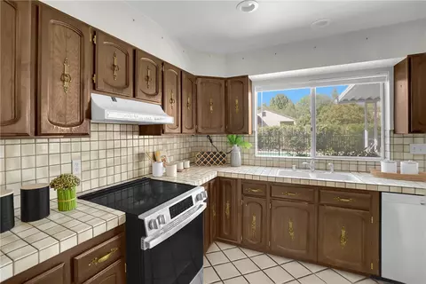 Kitchen - 151 E Wistaria, Arcadia, CA 91006 photo 2 of 4