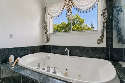 Bath - 515 W Le Roy, Arcadia, CA 91007 photo 3 of 3