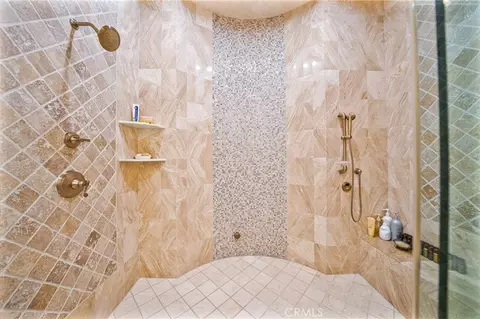 Bath - 355 W Palm Dr, Arcadia, CA 91007 photo 9 of 9