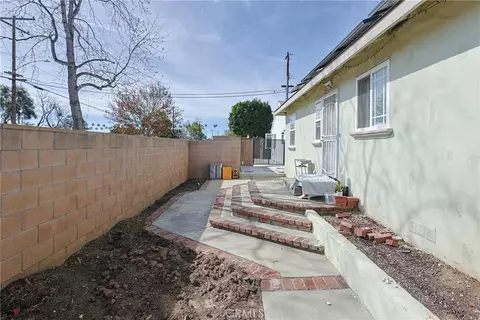 Exterior - 313 E 11th, Azusa, CA 91702 photo 5 of 9