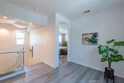 Entry Way - 3945 Blanche, Pasadena, CA 91107 photo 12 of 12