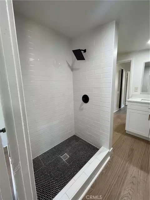 Bath - 44627 Beech Ave, Lancaster, CA 93534 photo 2 of 4