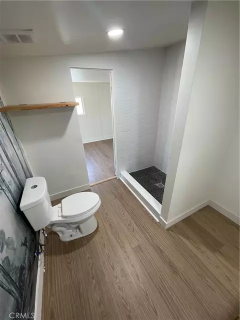 Bath - 44627 Beech Ave, Lancaster, CA 93534 photo 4 of 4