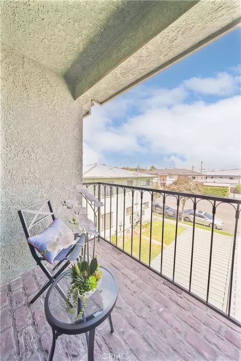 Exterior - 134 N 4th St #E, Alhambra, CA 91801 photo 2 of 2
