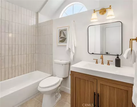 Bath - 1773 Corte Ventana, Oceanside, CA 92056 photo 4 of 5