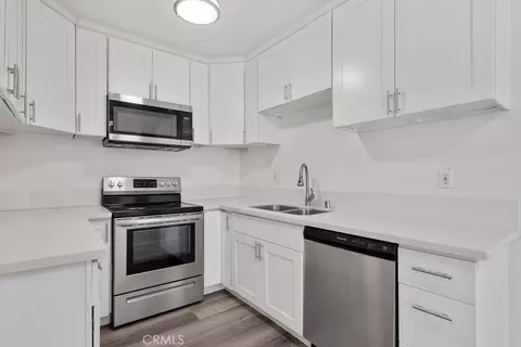 Kitchen - 6535 Fulton, Van Nuys, CA 91401 photo 3 of 3