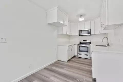 Kitchen - 6535 Fulton, Van Nuys, CA 91401 photo 2 of 3