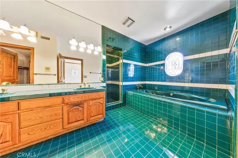Bath - 625 Estrella Ave, Arcadia, CA 91007 photo 5 of 9