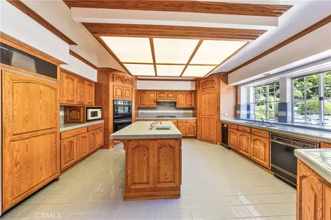 Kitchen - 625 Estrella Ave, Arcadia, CA 91007 photo 1 of 2