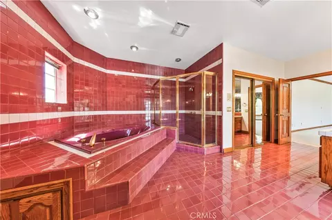 Bath - 625 Estrella Ave, Arcadia, CA 91007 photo 1 of 9