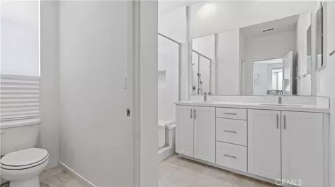 Entry Way - 143 Fable, Irvine, CA 92618 photo 5 of 7