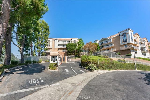 4760 Templeton St #3306, Los Angeles, CA 90032