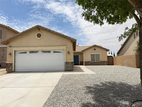 13532 Boulder Ln, Victorville, CA 92392