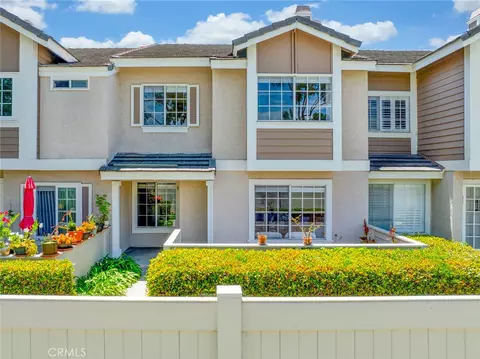 56 Christamon S, Irvine, CA 92620