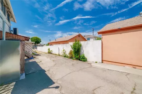 Exterior - 3733 Blanche St, Pasadena, CA 91107 photo 9 of 10