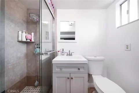 Bath - 3733 Blanche St, Pasadena, CA 91107 photo 1 of 4