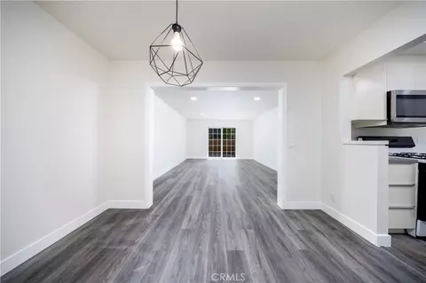 Living - 84 Clearbrook #37, Irvine, CA 92614 photo 4 of 4