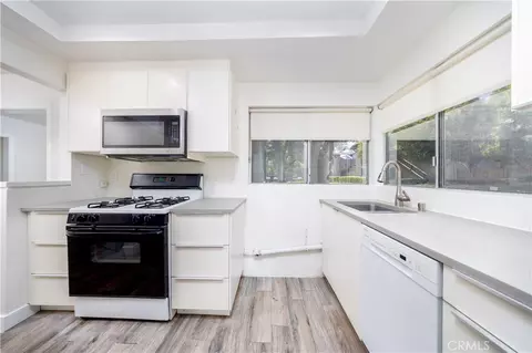 Kitchen - 84 Clearbrook #37, Irvine, CA 92614 photo 1 of 1