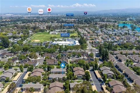 View/Area - 84 Clearbrook #37, Irvine, CA 92614 photo 3 of 4
