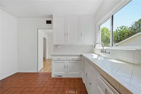 Kitchen - 3816 E Grn, Pasadena, CA 91107 photo 2 of 2