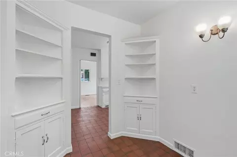 Entry Way - 3816 E Grn, Pasadena, CA 91107 photo 3 of 5
