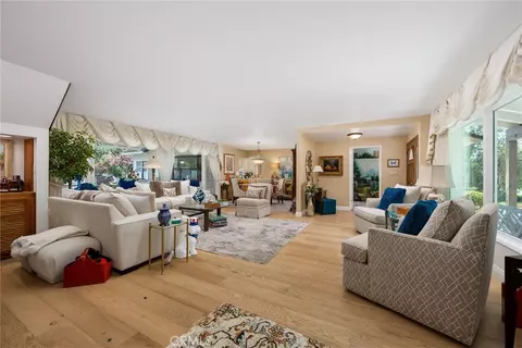 Living - 532 Valido Rd, Arcadia, CA 91007 photo 3 of 4