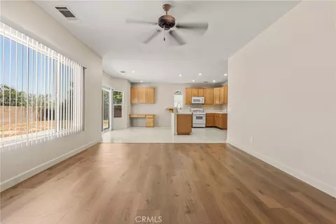 Living - 13680 Summit View St, Hesperia, CA 92344 photo 3 of 3