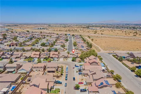View/Area - 13680 Summit View St, Hesperia, CA 92344 photo 4 of 5