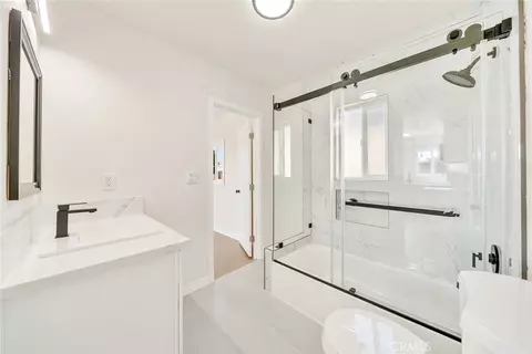 Bath - 215 Elm St, Compton, CA 90220 photo 1 of 1