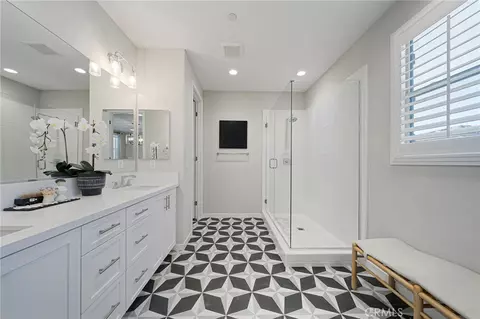 Bath - 786 Francesca, Walnut, CA 91789 photo 5 of 5