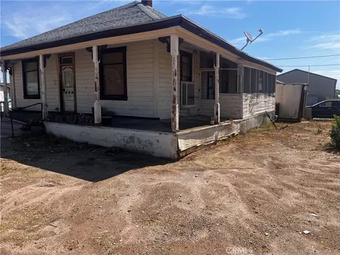 Exterior - 421 Palm Way, Needles, CA 92363 photo 1 of 14