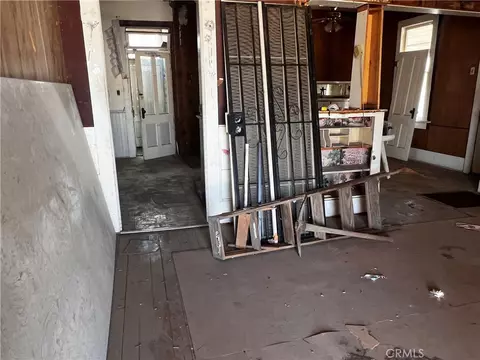 Entry Way - 421 Palm Way, Needles, CA 92363 photo 1 of 5