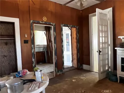 Entry Way - 421 Palm Way, Needles, CA 92363 photo 4 of 5